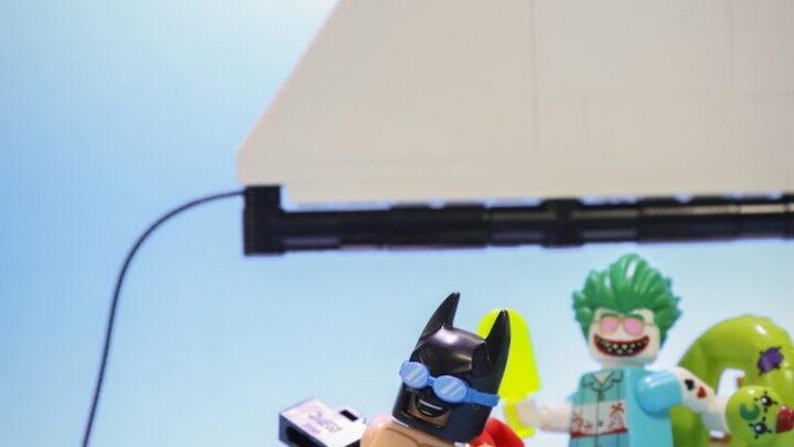 Batman i Joker: Psychologiczna gra, która definiuje Gotham – analiza ikonicznej rywalizacji.