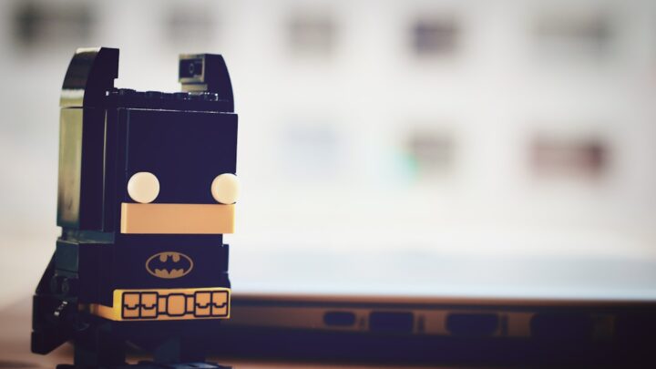 Arsenał Batmana: Przewodnik po gadżetach Mrocznego Rycerza i ich zastosowaniu w walce z przestępczością