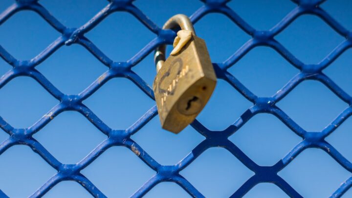 Blue Lock: Psychologia porażki – jak postacie radzą sobie z odrzuceniem i presją w najbardziej elitarnym programie piłkarskim?