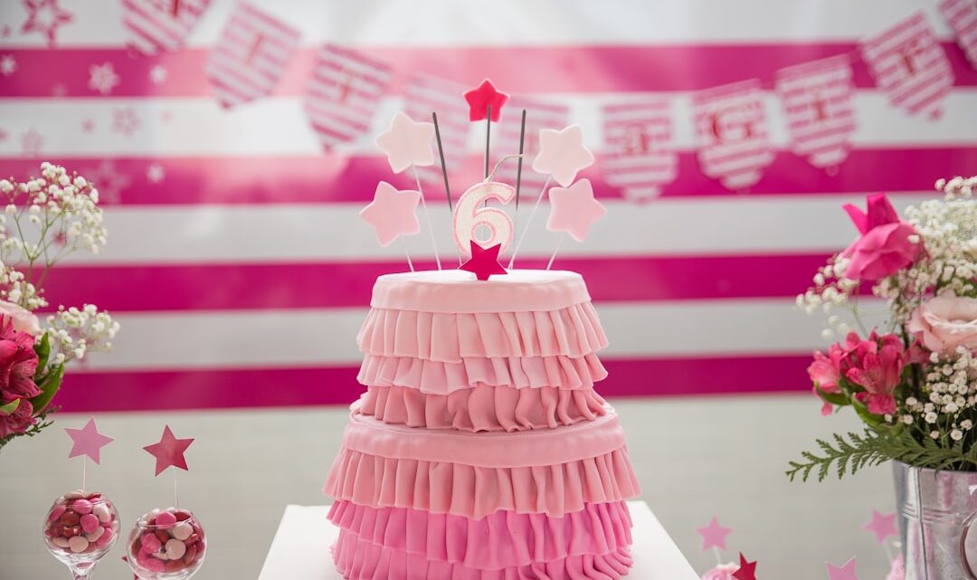 Czarodziejki z Księżyca: Jak zorganizować własne przyjęcie w stylu Magical Girls – pomysły na dekoracje, stroje i zabawy.