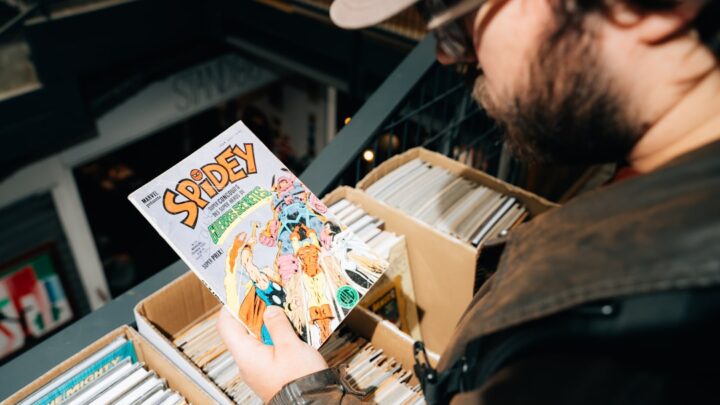 Polskie komiksy: Jak odkryć i wesprzeć niezależnych twórców? Przewodnik po polskich festiwalach i platformach dla komiksowych entuzjastów.