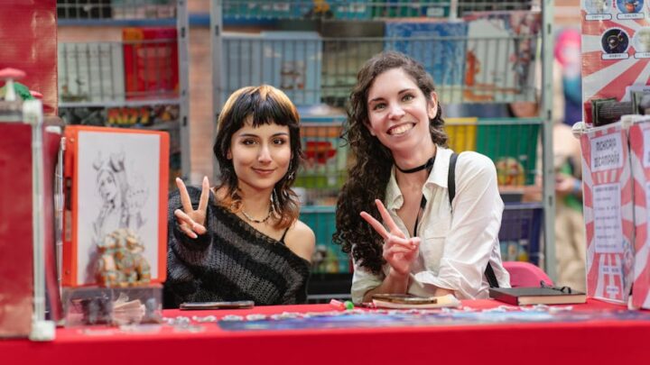 Polskie komiksy: Jak zdobyć autograf ulubionego polskiego twórcy komiksów na konwencie?