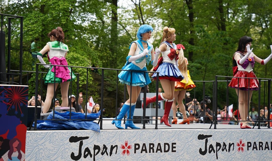 Czarodziejki z Księżyca: Porównanie wersji anime – Klasyczna seria vs. Sailor Moon Crystal: Która adaptacja lepiej oddaje ducha mangi?