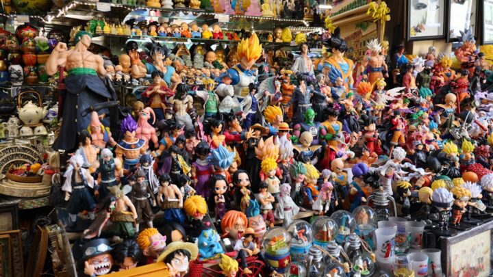 Gdzie kupić oryginalne ubrania i gadżety z Dragon Ball w Polsce? Przewodnik po licencjonowanych sklepach i bezpiecznych zakupach.