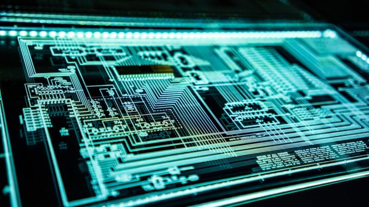 Jak Tony Stark mógłby zastosować technologię repulsorową w codziennych wynalazkach? Przewodnik po potencjalnych aplikacjach cywilnych