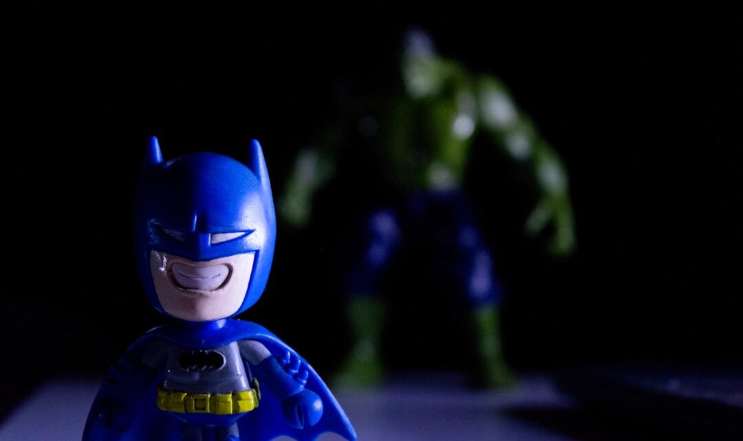 Jak zacząć kolekcjonować figurki postaci z DC Comics? Przewodnik po rozpoczęciu swojej przygody z figurkami.