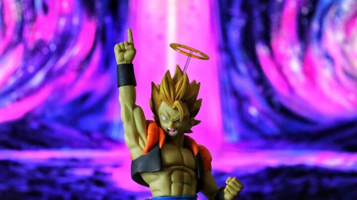 Sekrety rysowania postaci z Dragon Ball: Jak oddać dynamikę i ekspresję Goku i Vegety krok po kroku?