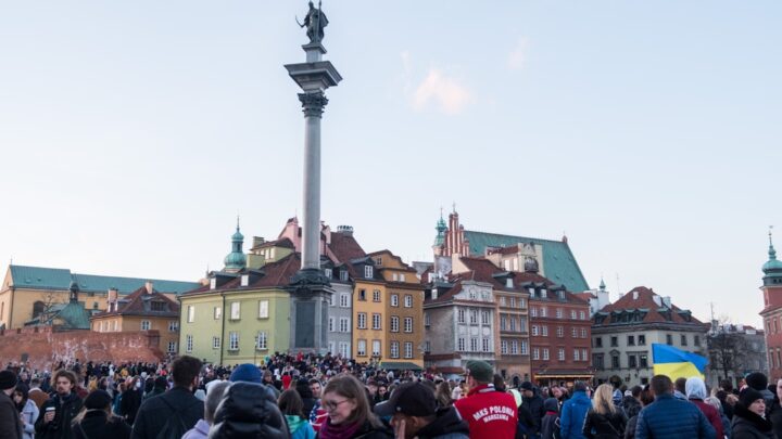 Przewodnik po polskich festiwalach anime i mangi 2024/2025: Gdzie spotkać fanów i co warto zobaczyć w Polsce?